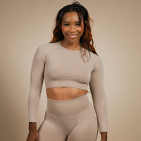 The Essentials: Seamless Long Sleeve