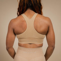 The Essentials: Seamless Twist Sports Bra