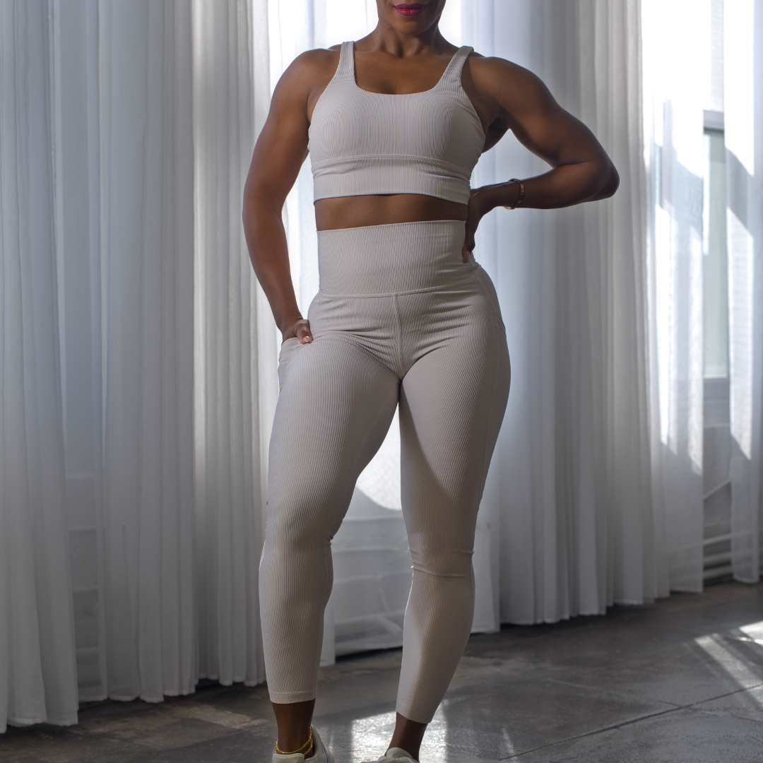 LUX Ribbed, Sandstone On-The-Move Pocket Leggings